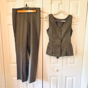 Alyn Paige Taupe Gray Pantsuit Set - Size 7/8